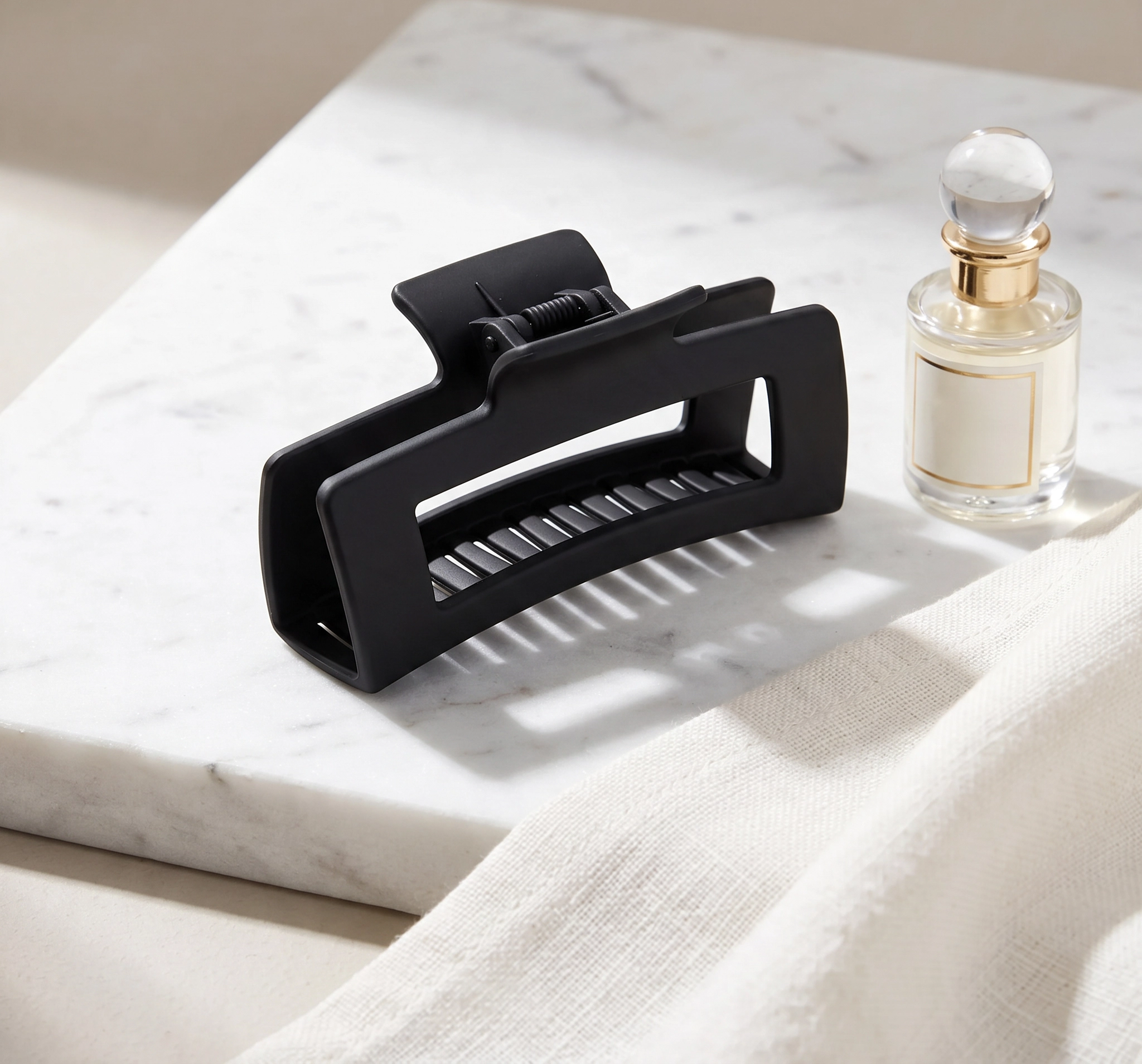 No-Pressure Cloud Hair Clip